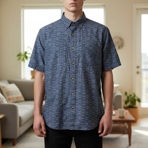 BEN SHERMAN Short Sleeve Button Down Shirt. Size Large